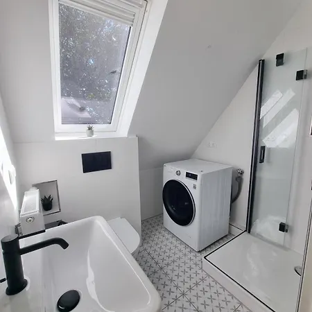 Lichtdurchflutete Dachgeschosswohnung Mit Charme * Goldenstedt