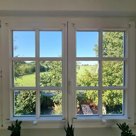 Lichtdurchflutete Dachgeschosswohnung Mit Charme