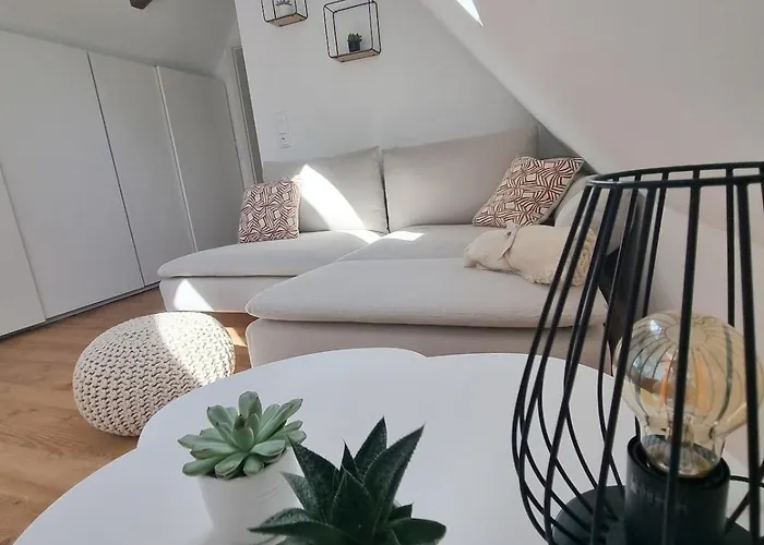 Lichtdurchflutete Dachgeschosswohnung Mit Charme * Goldenstedt