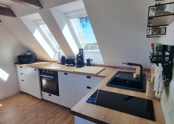 Апартаменты Lichtdurchflutete Dachgeschosswohnung Mit Charme